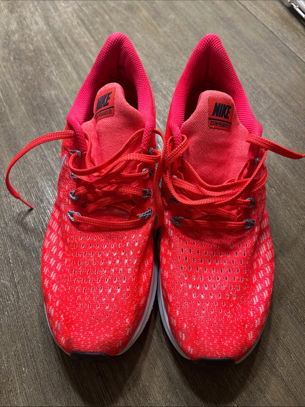 Nike Air Zoom Pegasus 35 Bright Crimson, Sz. 9 Men, Color Orange, Like New.